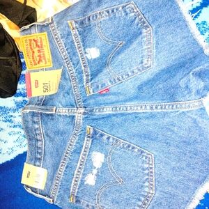 Levi's 501s women's shorts with tags size 27